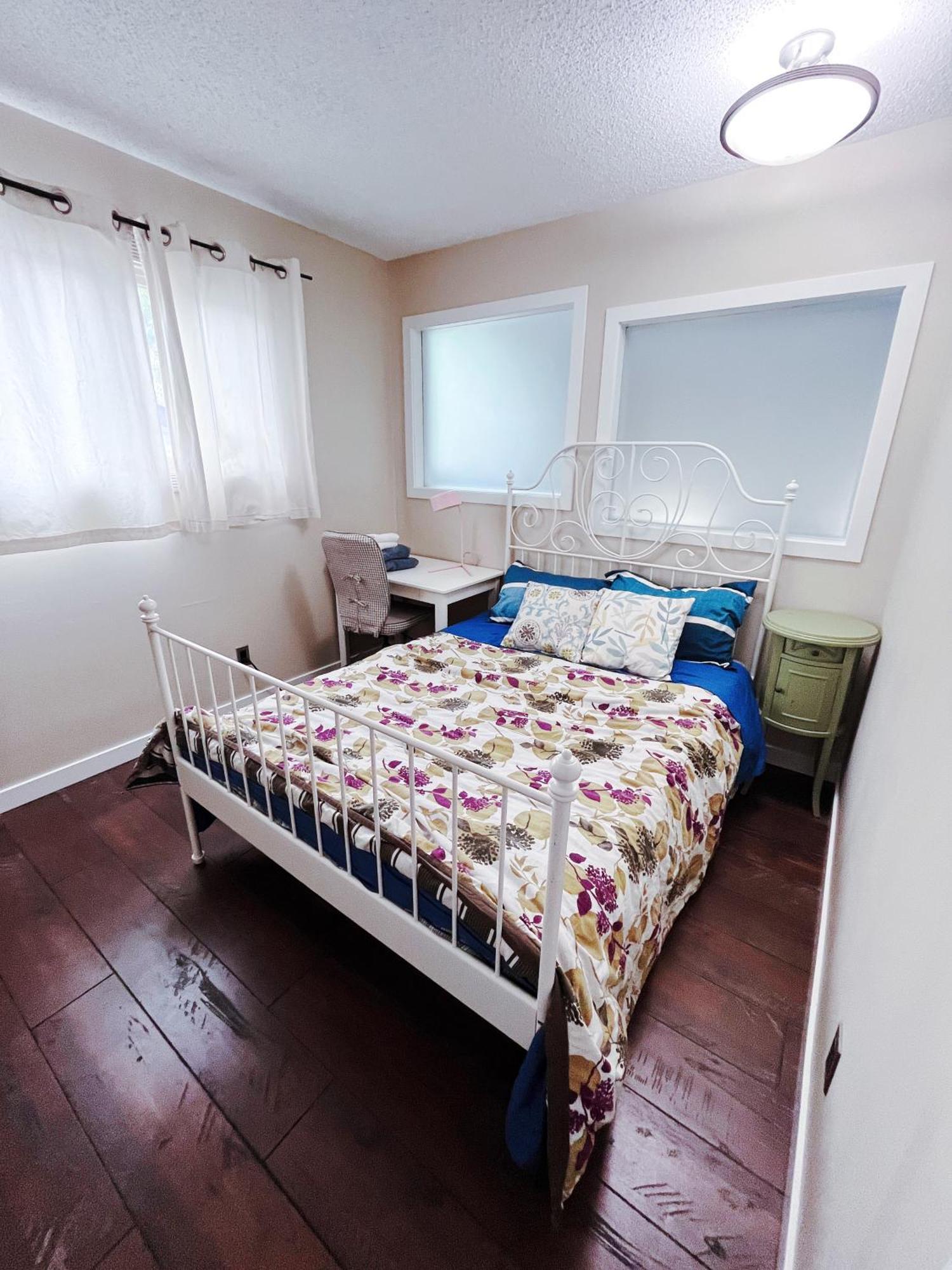Апартаменти Calgary-Banff House Close Lrt&Dt&Free Parking Екстер'єр фото